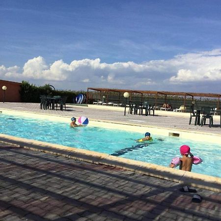 Residence Il Tombolo Principina a Mare Luaran gambar