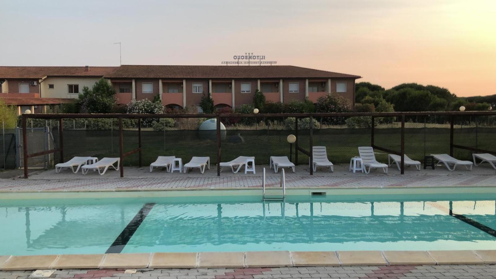 Residence Il Tombolo Principina a Mare Luaran gambar